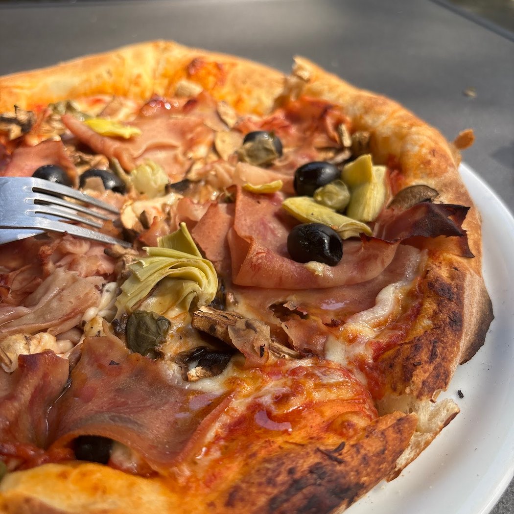 Le Vésuve Pizza 1